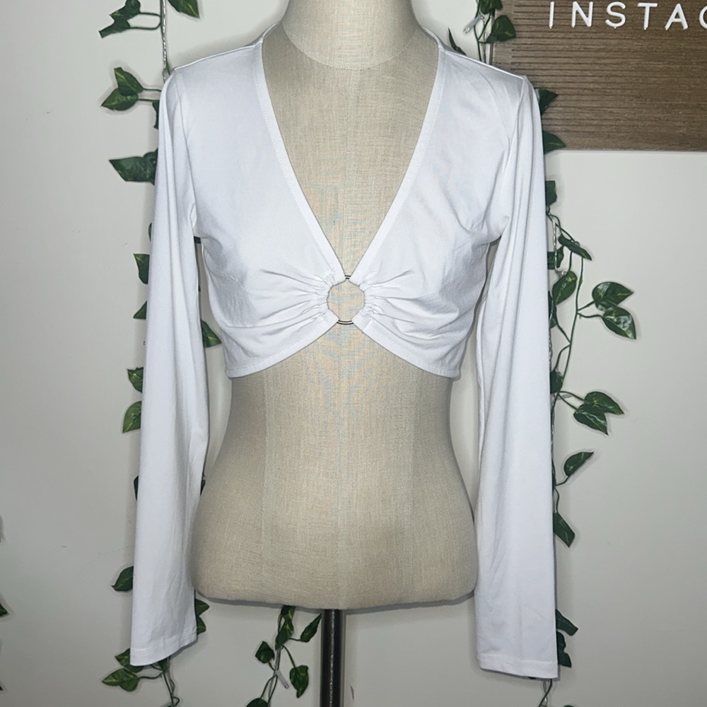 Just Quella White O-Ring Longsleeve Crop Top - Picture 2 of 5